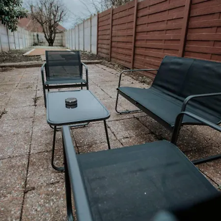 Apartman Maison Avec Jardin - Centre De *